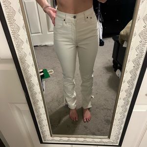 Abercrombie 90’s Straight Ultra High Rise